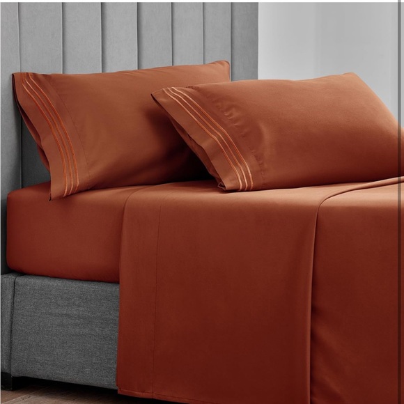 CozyLux Pillow Cases Queen Set of 2, size 20x30. Color - burnt orange.Brand new! - Picture 6 of 13